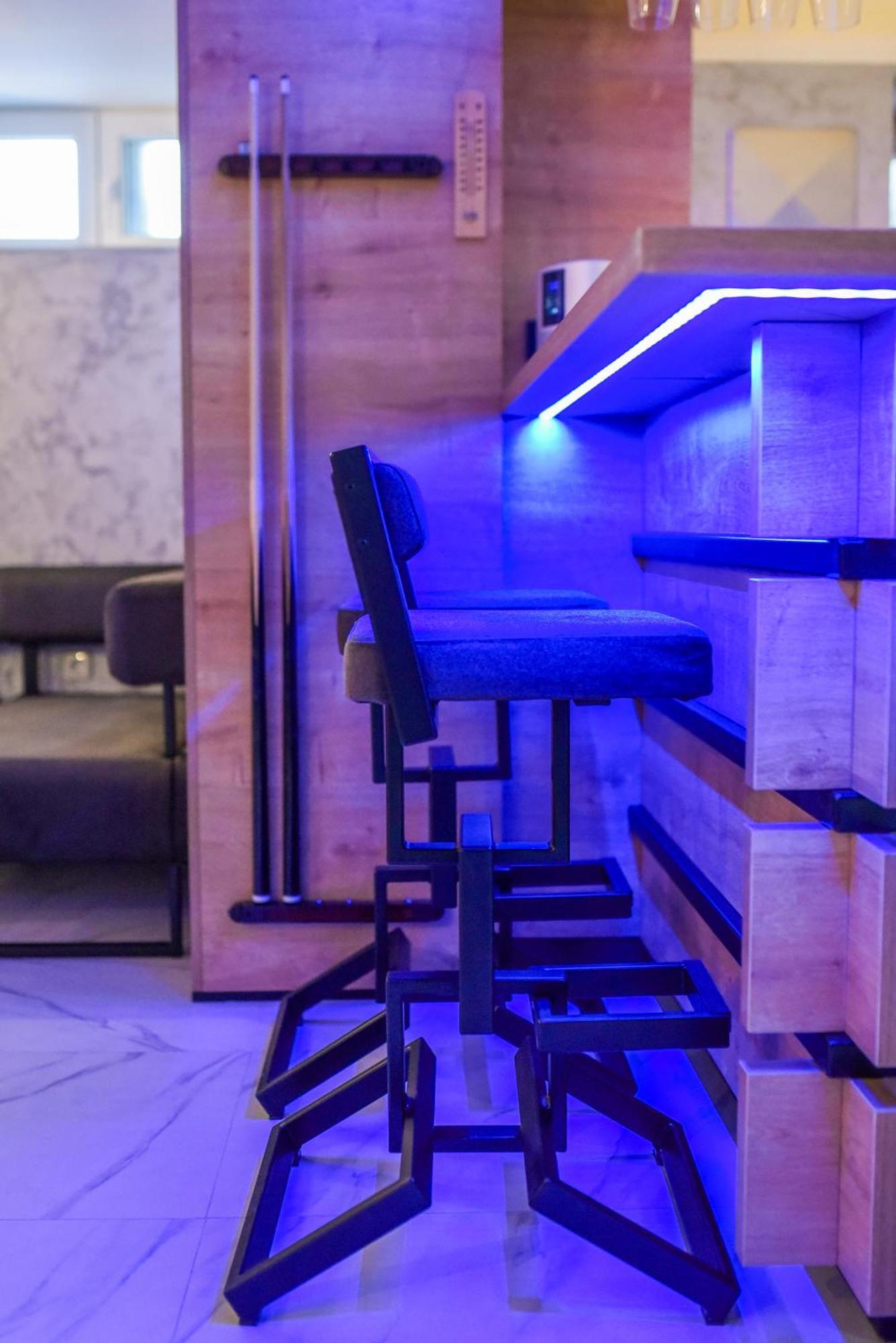 La Luna Premium Deluxe Apartment With Free Jacuzzi, Bikes & Covered Parking Nasice Luaran gambar