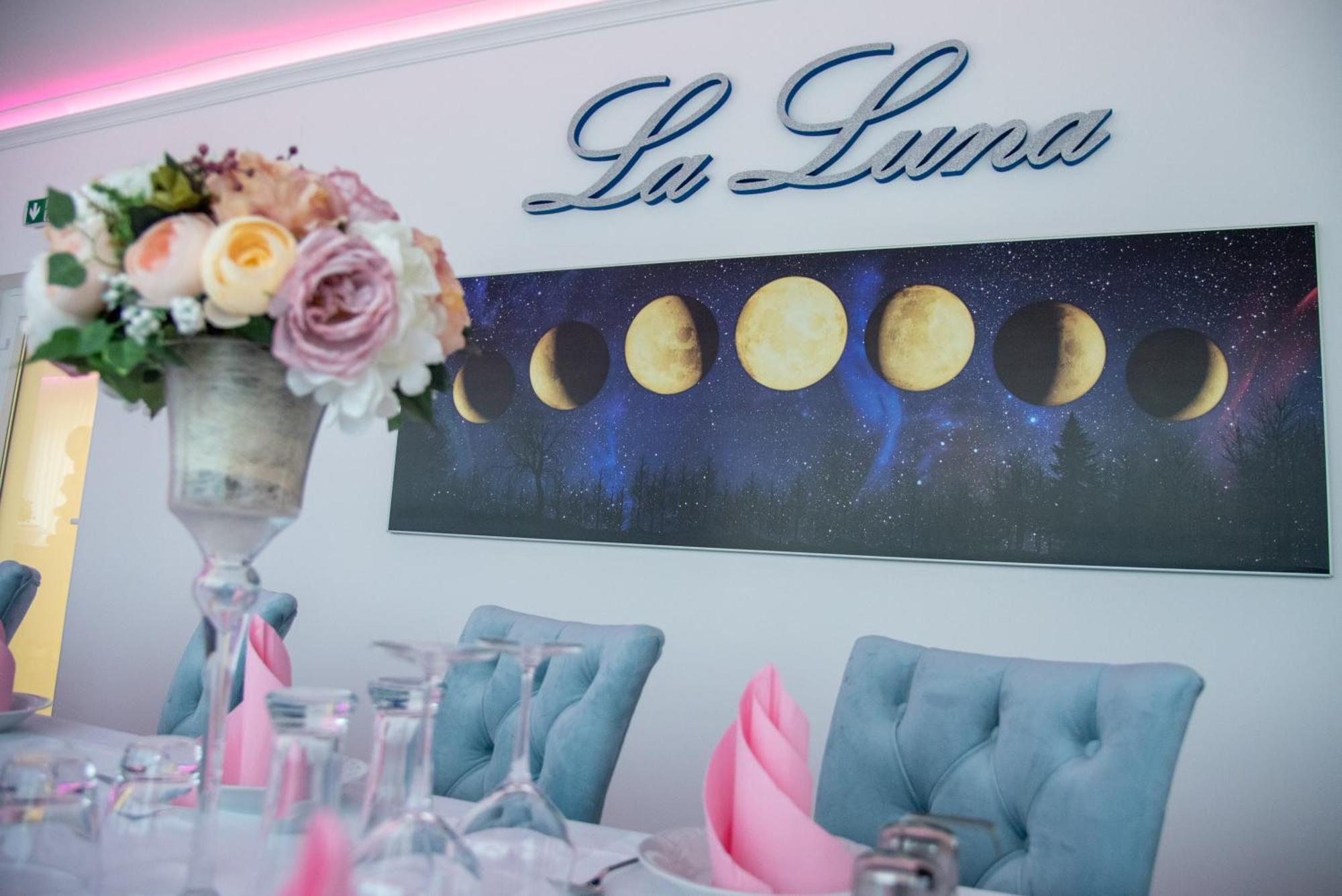 La Luna Premium Deluxe Apartment With Free Jacuzzi, Bikes & Covered Parking Nasice Luaran gambar